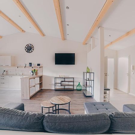 Grosse Ferienwohnung Mit Balkon Und Perfekter Lage Eggenthal Extérieur photo